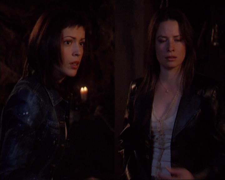 Charmed-Online-dot-419BiteMe2163.jpg