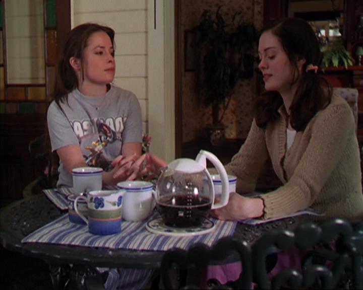 Charmed-Online-dot-419BiteMe2182.jpg