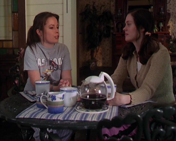 Charmed-Online-dot-419BiteMe2183.jpg