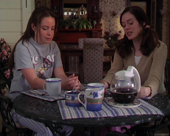 Charmed-Online-dot-419BiteMe2190.jpg
