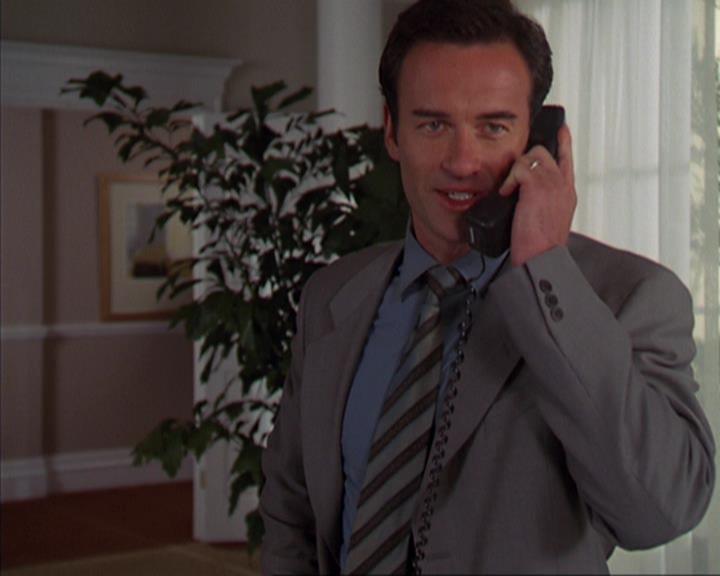 Charmed-Online-dot-419BiteMe2262.jpg
