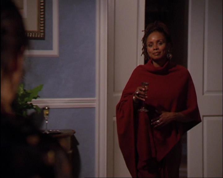 Charmed-Online-dot-420LongLiveTheQueen0034.jpg