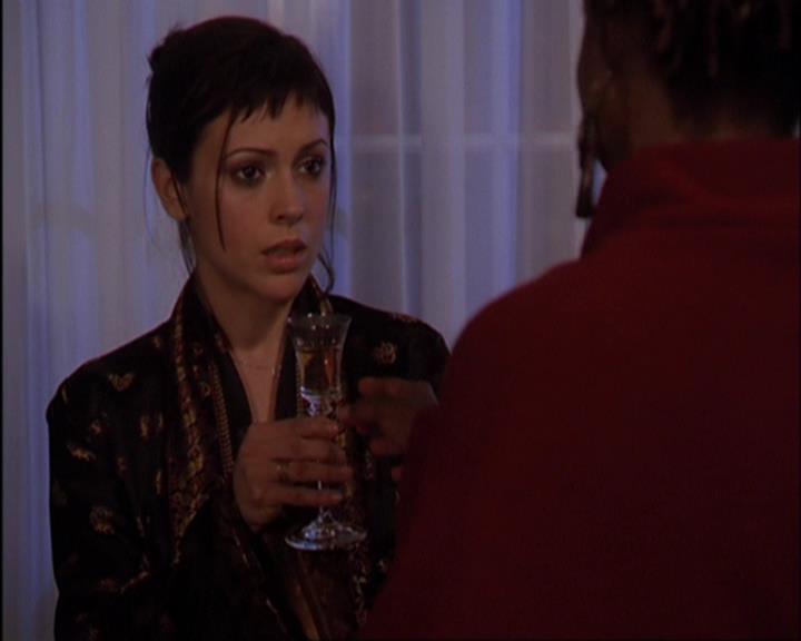 Charmed-Online-dot-420LongLiveTheQueen0040.jpg