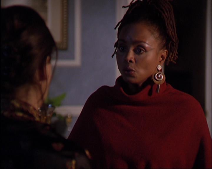 Charmed-Online-dot-420LongLiveTheQueen0045.jpg