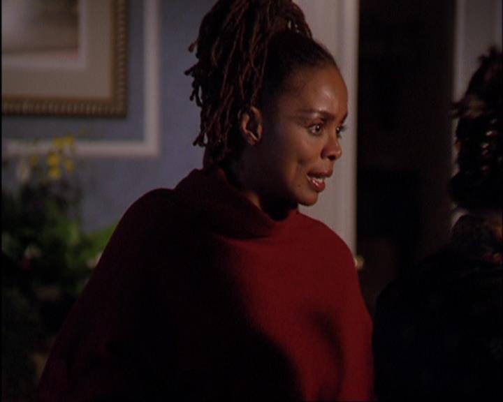 Charmed-Online-dot-420LongLiveTheQueen0047.jpg