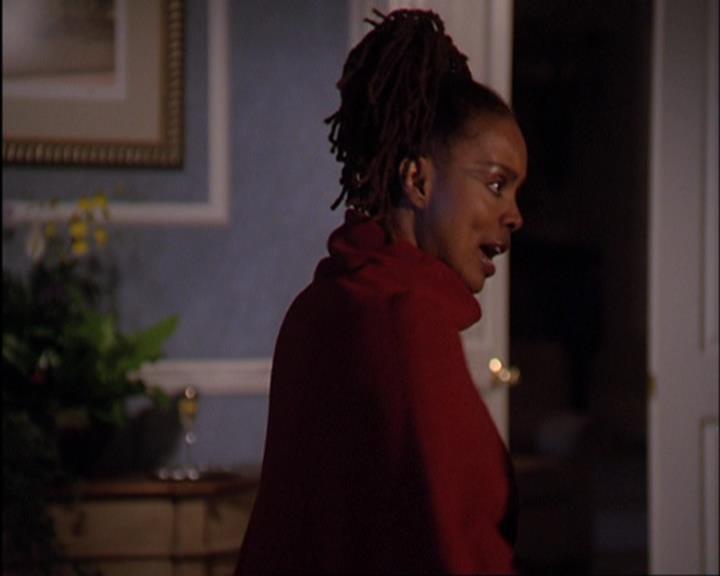 Charmed-Online-dot-420LongLiveTheQueen0048.jpg
