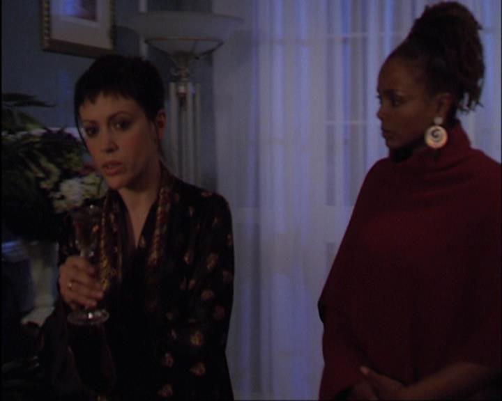 Charmed-Online-dot-420LongLiveTheQueen0049.jpg