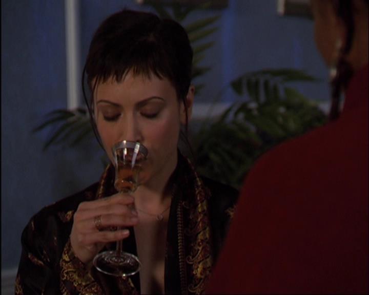 Charmed-Online-dot-420LongLiveTheQueen0054.jpg
