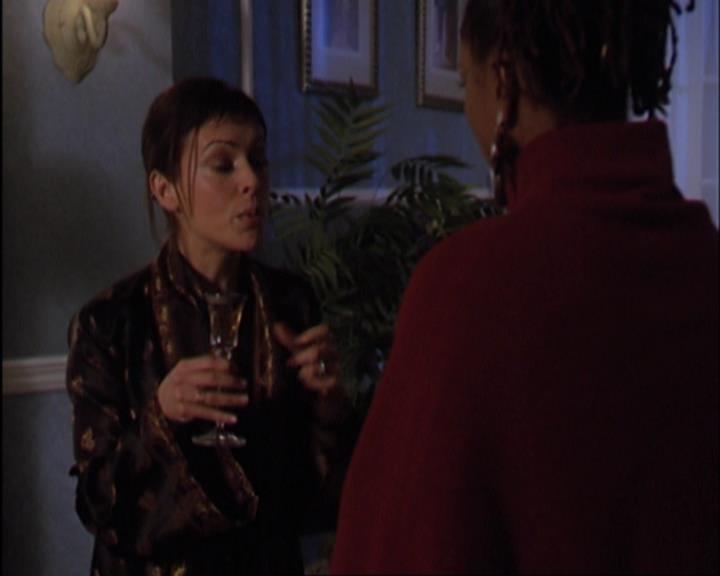 Charmed-Online-dot-420LongLiveTheQueen0060.jpg