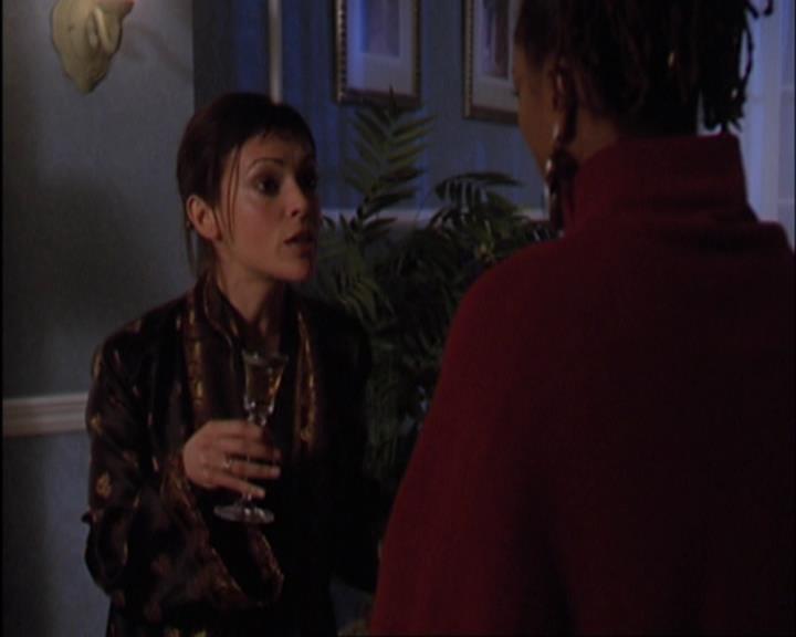 Charmed-Online-dot-420LongLiveTheQueen0061.jpg
