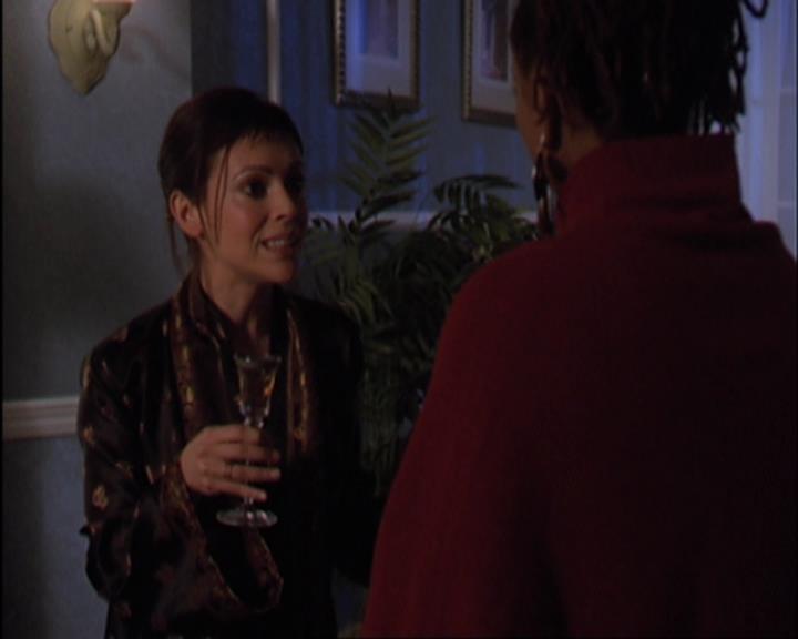 Charmed-Online-dot-420LongLiveTheQueen0062.jpg