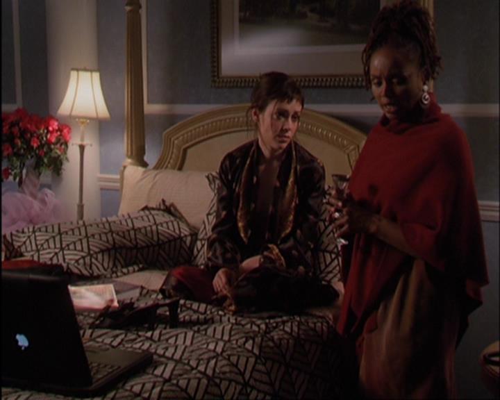 Charmed-Online-dot-420LongLiveTheQueen0147.jpg