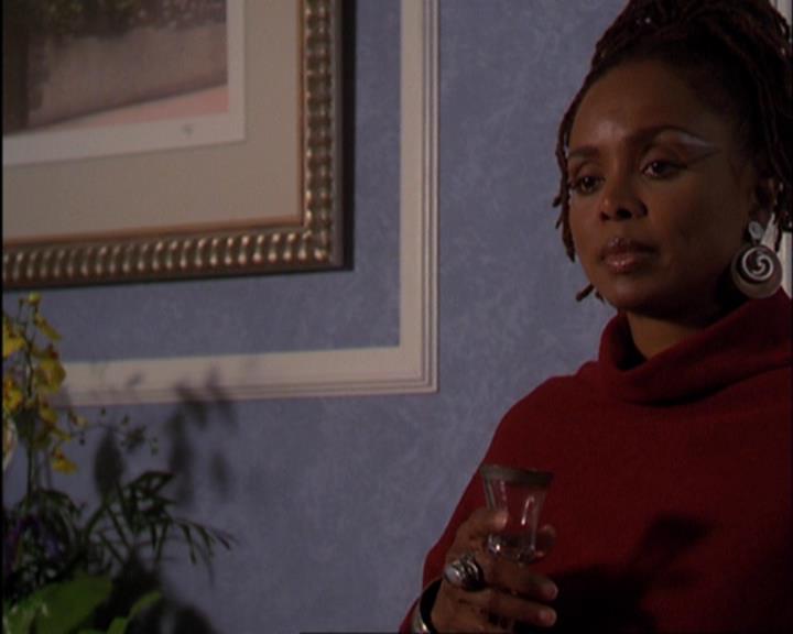 Charmed-Online-dot-420LongLiveTheQueen0161.jpg