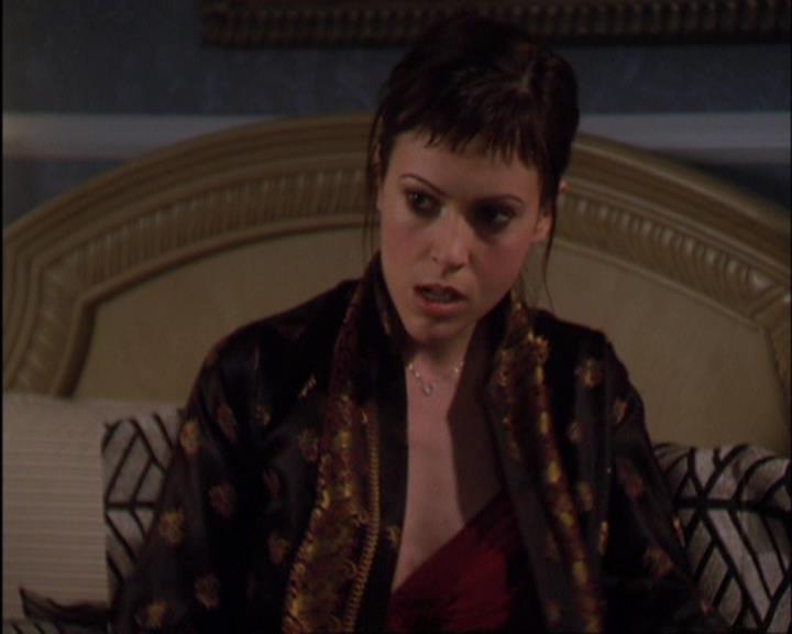 Charmed-Online-dot-420LongLiveTheQueen0169.jpg