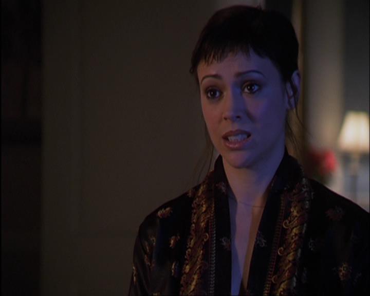 Charmed-Online-dot-420LongLiveTheQueen0201.jpg