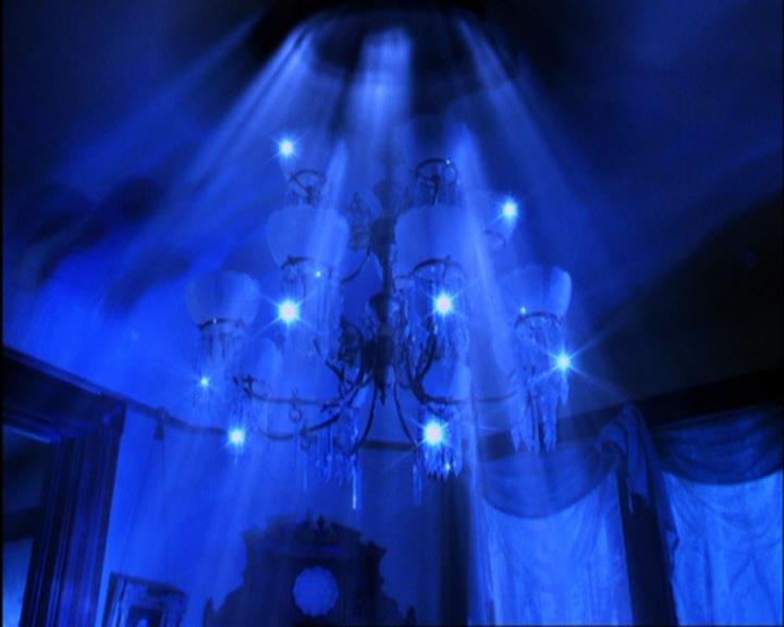 Charmed-Online-dot-420LongLiveTheQueen0225.jpg