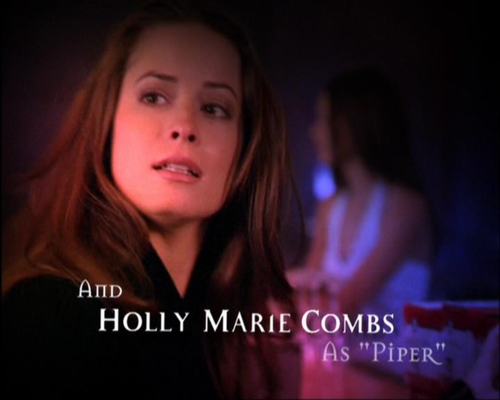 Charmed-Online-dot-420LongLiveTheQueen0230.jpg