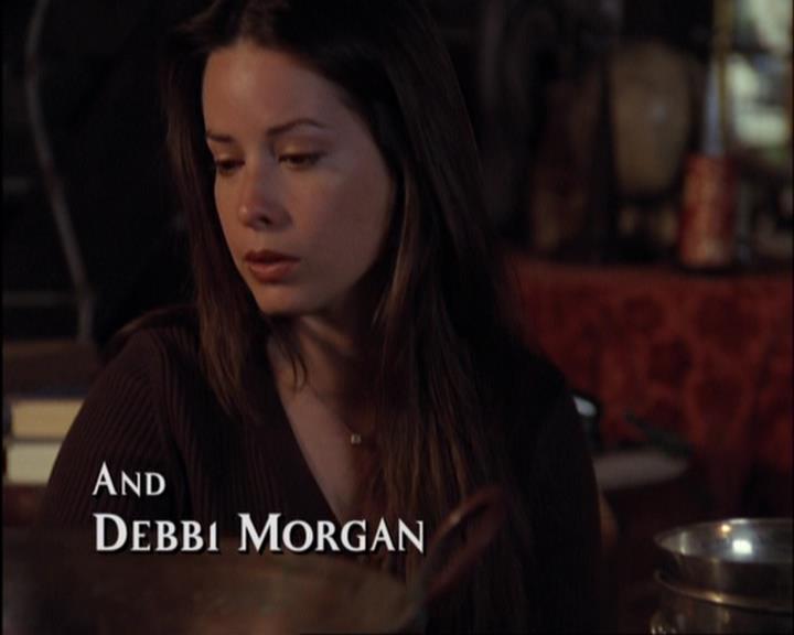 Charmed-Online-dot-420LongLiveTheQueen0267.jpg