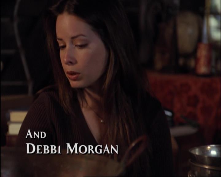 Charmed-Online-dot-420LongLiveTheQueen0268.jpg