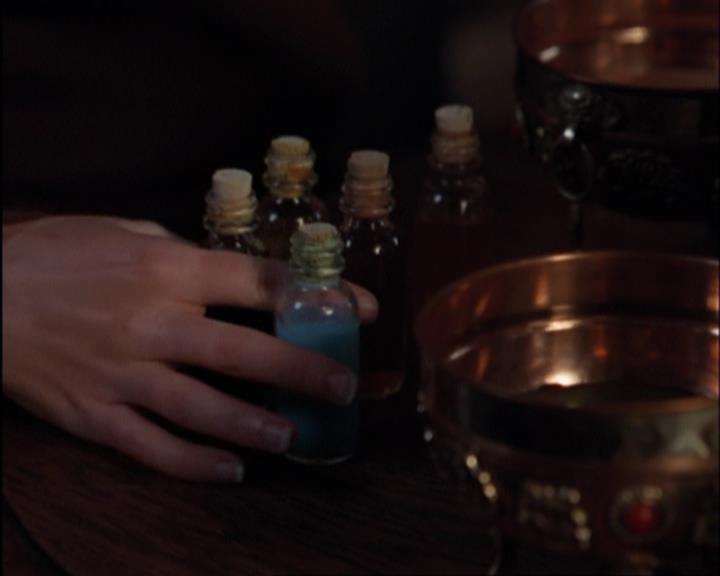 Charmed-Online-dot-420LongLiveTheQueen0270.jpg