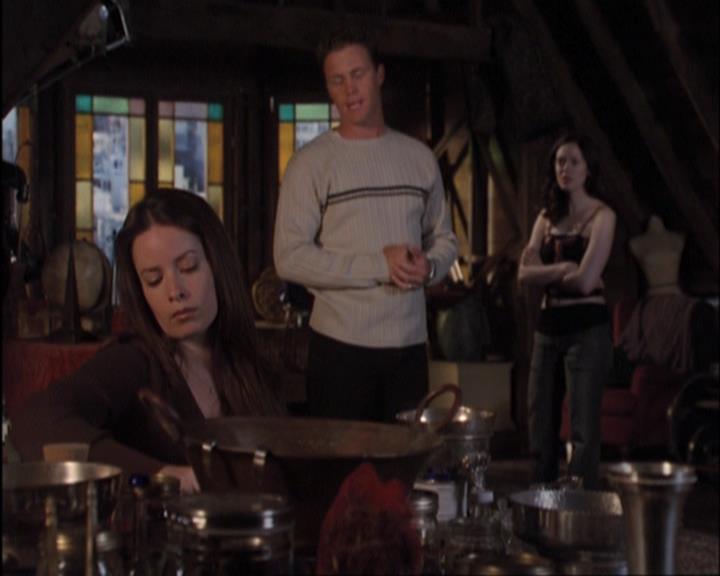 Charmed-Online-dot-420LongLiveTheQueen0307.jpg