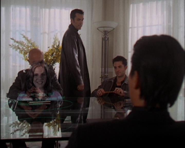Charmed-Online-dot-420LongLiveTheQueen0326.jpg