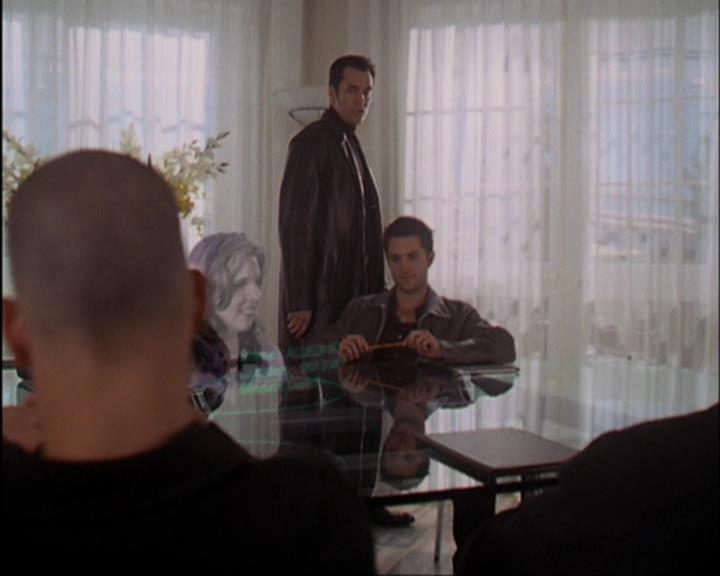 Charmed-Online-dot-420LongLiveTheQueen0327.jpg