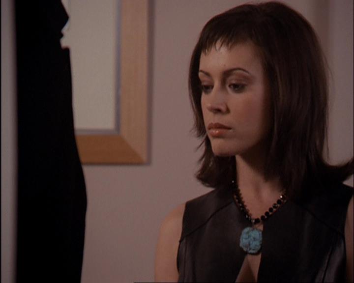 Charmed-Online-dot-420LongLiveTheQueen0409.jpg
