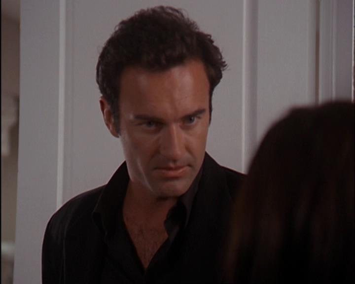 Charmed-Online-dot-420LongLiveTheQueen0417.jpg