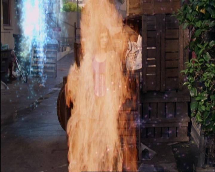 Charmed-Online-dot-420LongLiveTheQueen0622.jpg