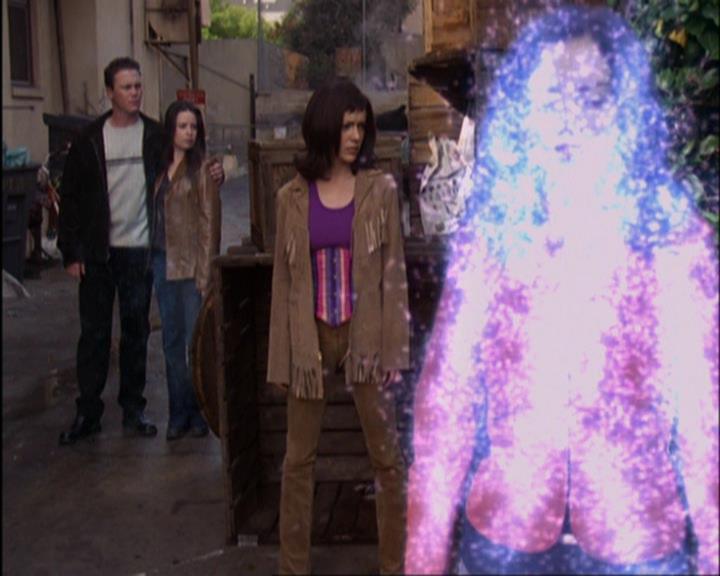Charmed-Online-dot-420LongLiveTheQueen0623.jpg