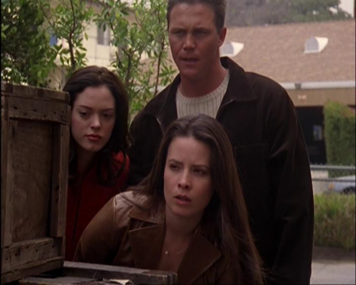 Charmed-Online-dot-420LongLiveTheQueen0634.jpg