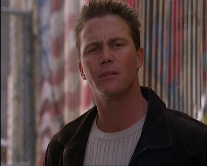 Charmed-Online-dot-420LongLiveTheQueen0717.jpg