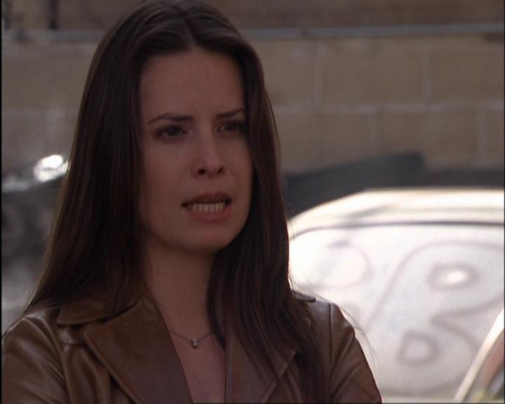 Charmed-Online-dot-420LongLiveTheQueen0747.jpg
