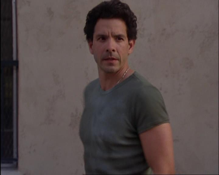 Charmed-Online-dot-420LongLiveTheQueen0821.jpg
