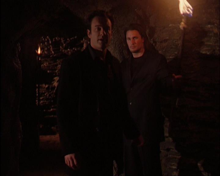 Charmed-Online-dot-420LongLiveTheQueen0845.jpg