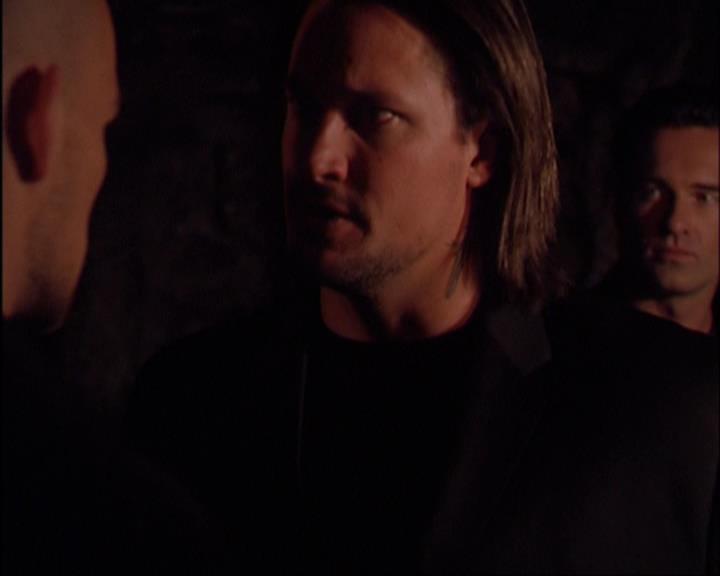 Charmed-Online-dot-420LongLiveTheQueen0851.jpg