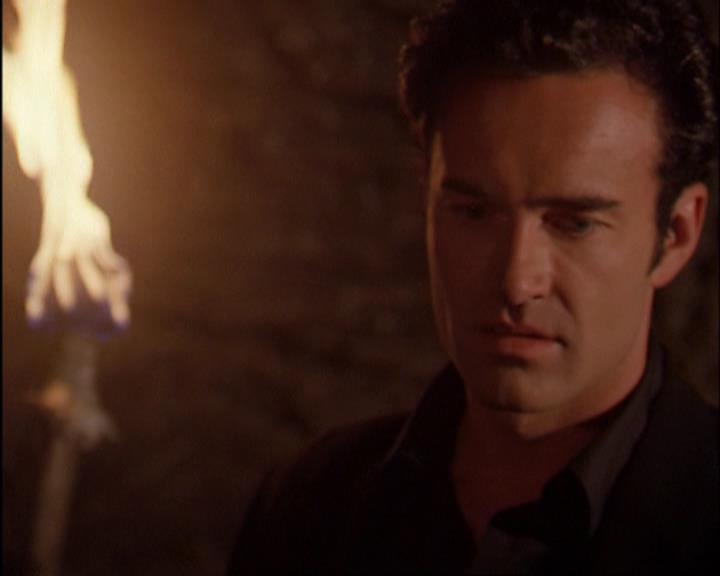 Charmed-Online-dot-420LongLiveTheQueen0881.jpg