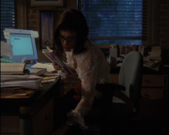 Charmed-Online-dot-420LongLiveTheQueen1020.jpg