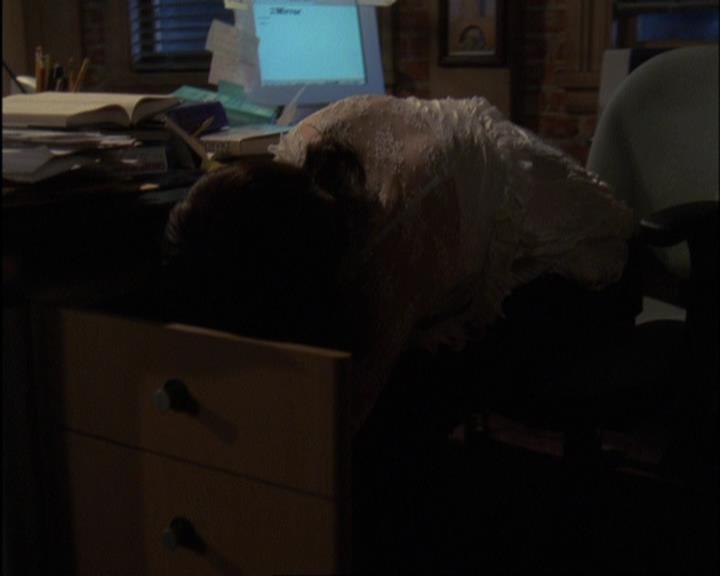 Charmed-Online-dot-420LongLiveTheQueen1022.jpg