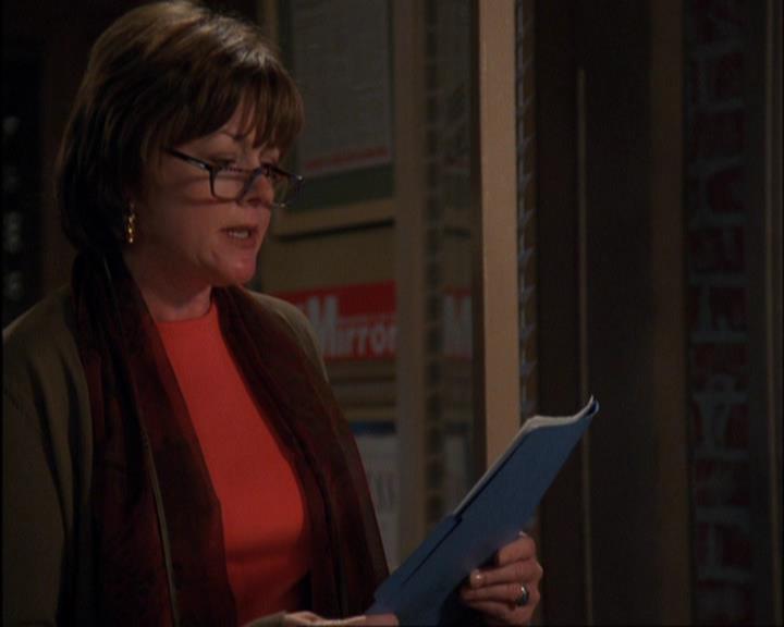 Charmed-Online-dot-420LongLiveTheQueen1041.jpg