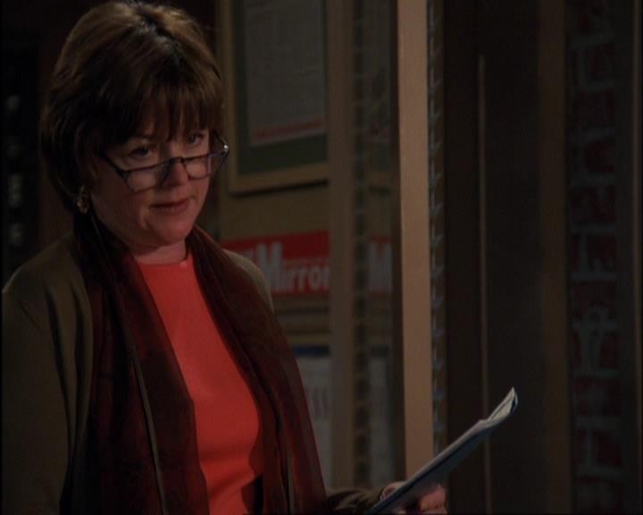 Charmed-Online-dot-420LongLiveTheQueen1046.jpg