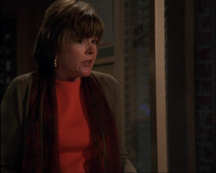 Charmed-Online-dot-420LongLiveTheQueen1054.jpg