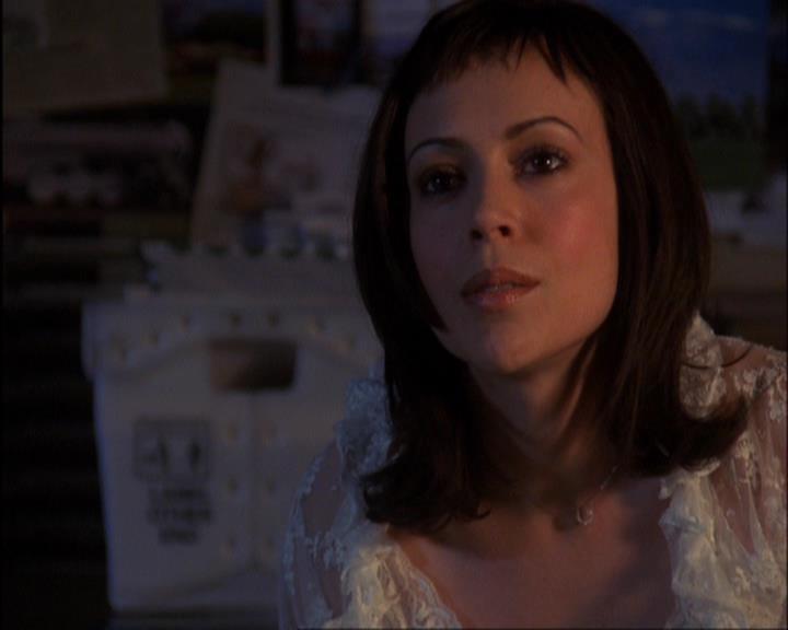 Charmed-Online-dot-420LongLiveTheQueen1088.jpg