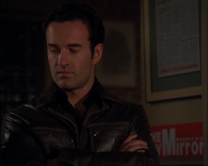 Charmed-Online-dot-420LongLiveTheQueen1095.jpg