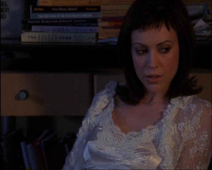 Charmed-Online-dot-420LongLiveTheQueen1097.jpg