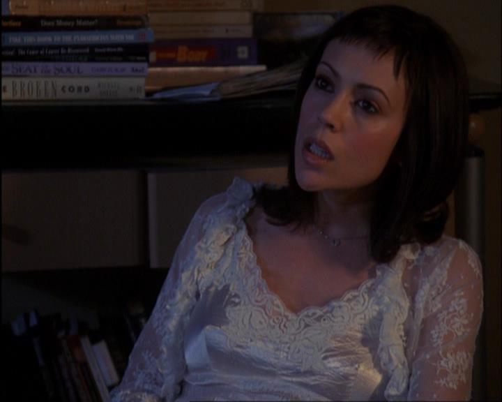 Charmed-Online-dot-420LongLiveTheQueen1115.jpg