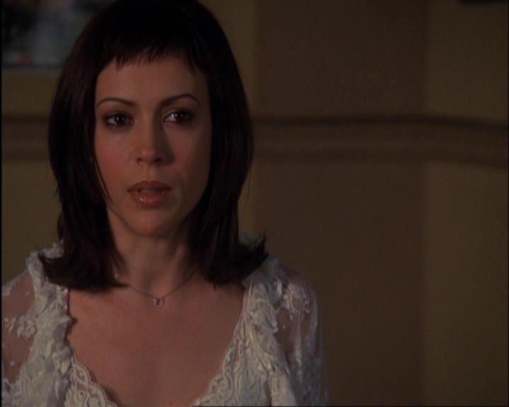 Charmed-Online-dot-420LongLiveTheQueen1142.jpg