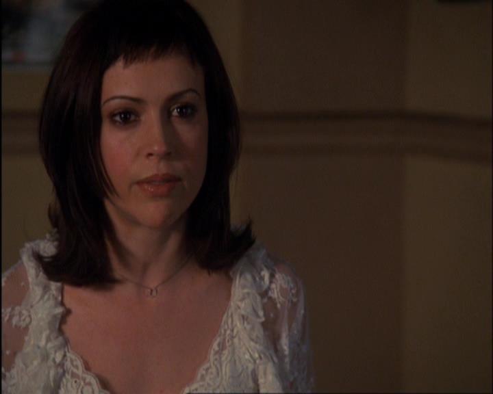 Charmed-Online-dot-420LongLiveTheQueen1144.jpg