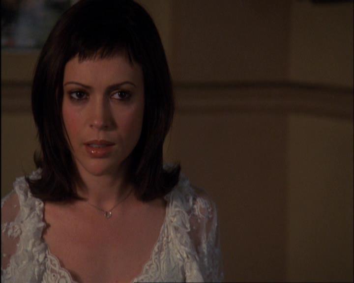 Charmed-Online-dot-420LongLiveTheQueen1164.jpg